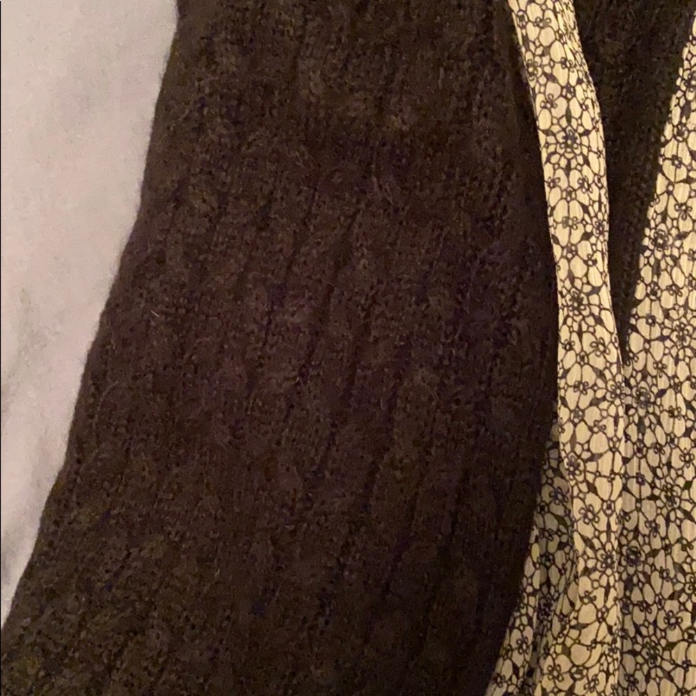 loop scarf - Picture 2 of 5